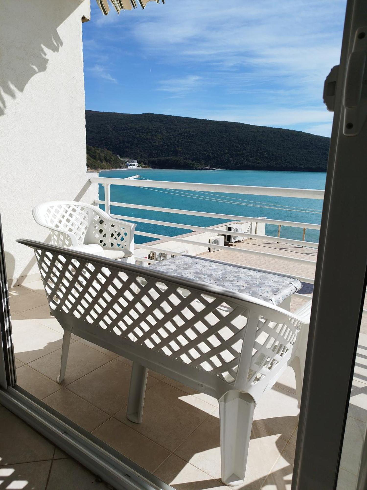 Seaside Apartment Kruce Ülgün Dış mekan fotoğraf